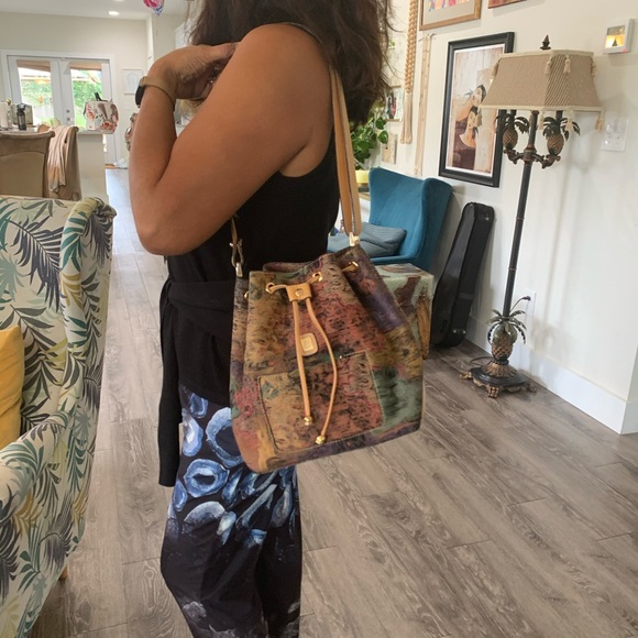 Vincent Van Gogh Paris-Amsterdam 1853 Bucket Bag - Picture 10 of 11